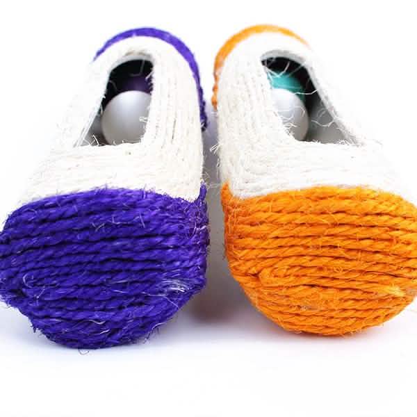 Pet Cat Rolling Sisal Scratching Post Trapped With 3 Ball Training Novely Toy